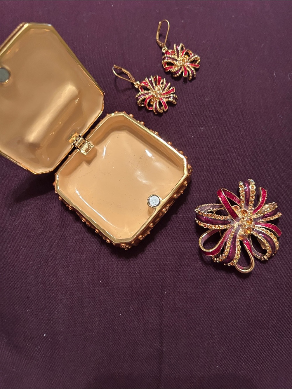 Vintage Joan Rivers “Hidden Treasures” Red And Purple Broach And Earrings View 2